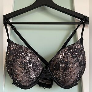 Victoria's Secret Black and Cream Lace Bra